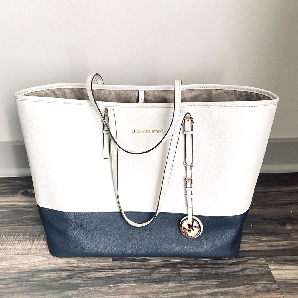 Michael Kors Jet Set Travel Tote